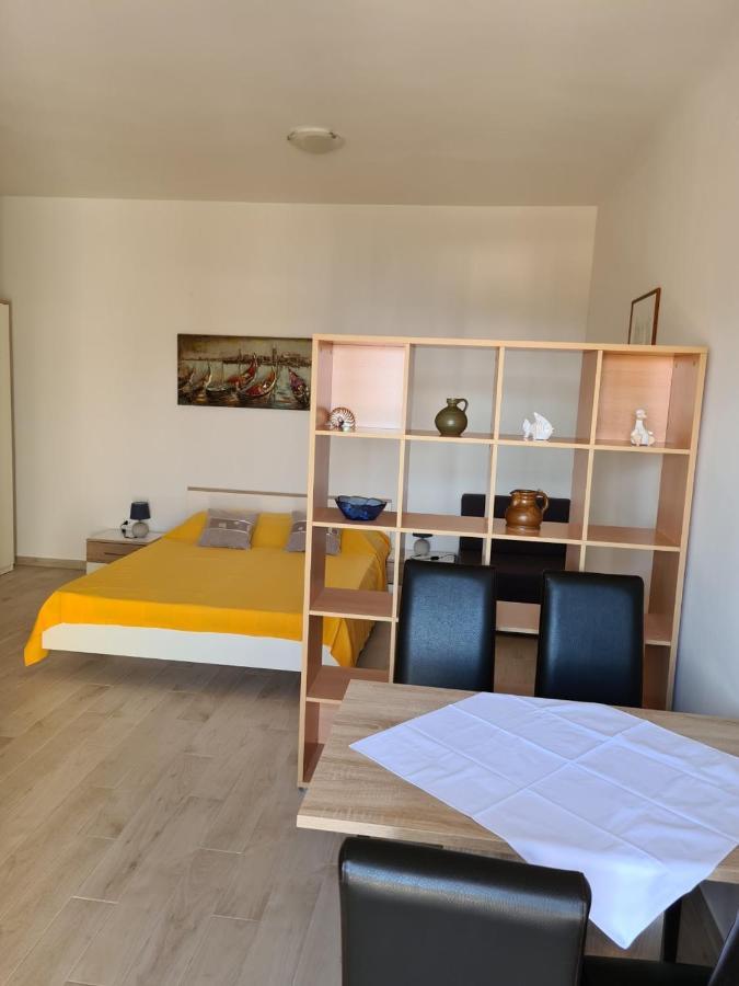 Guest House Jelsa Jelsa  Εξωτερικό φωτογραφία