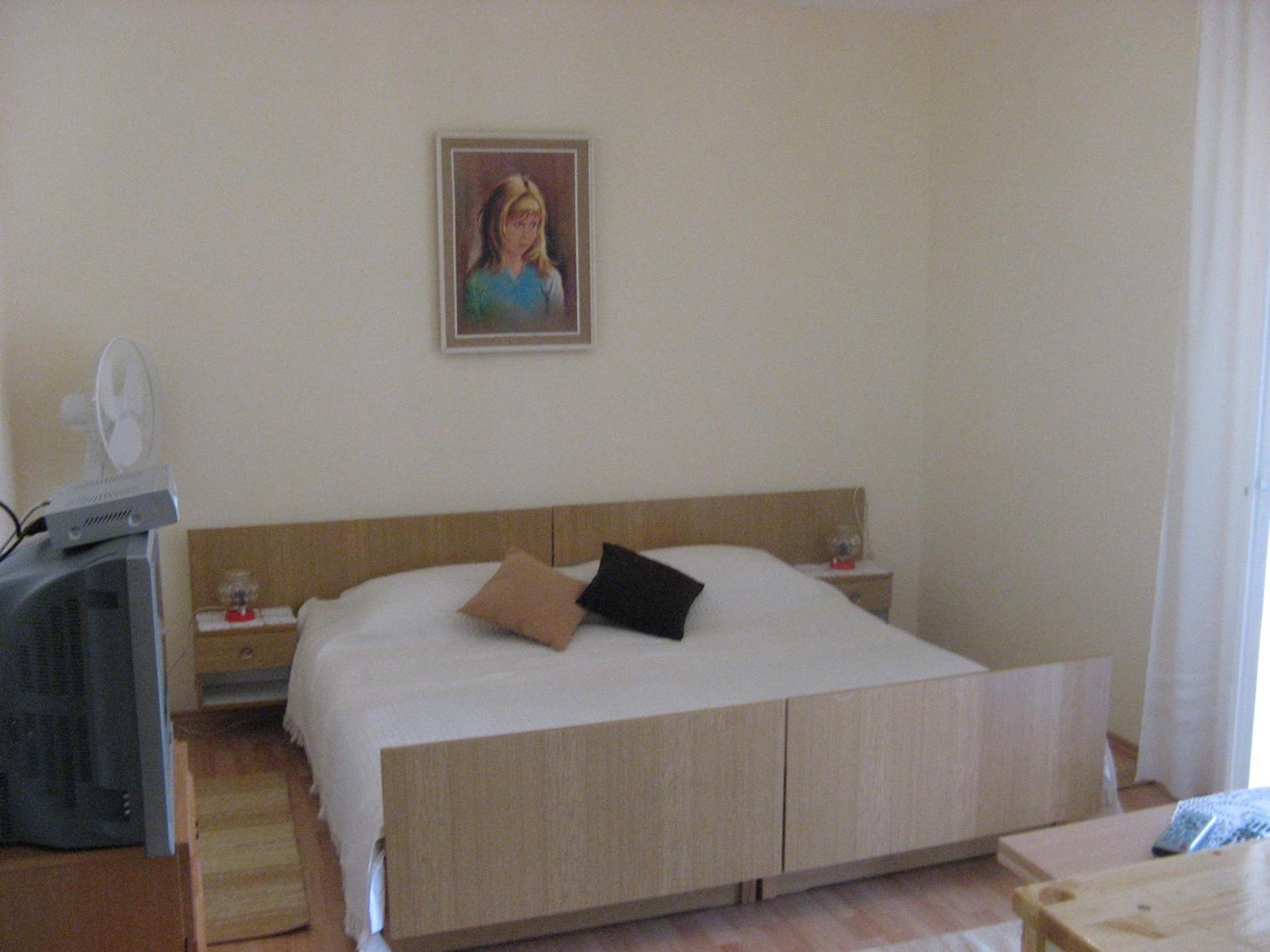 Guest House Jelsa Jelsa  Δωμάτιο φωτογραφία