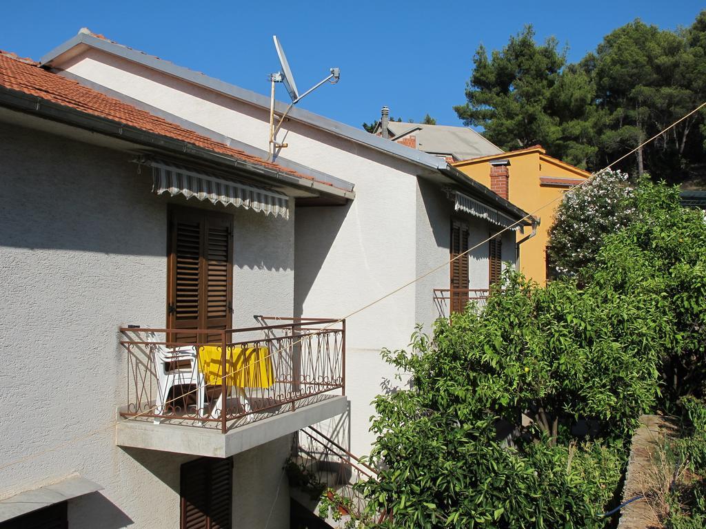 Guest House Jelsa Jelsa  Δωμάτιο φωτογραφία